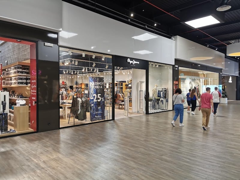 The Outlet Stores Alicante - Shopping Mall 路 Comunidad Valenciana, Sant Vicent del Raspeig