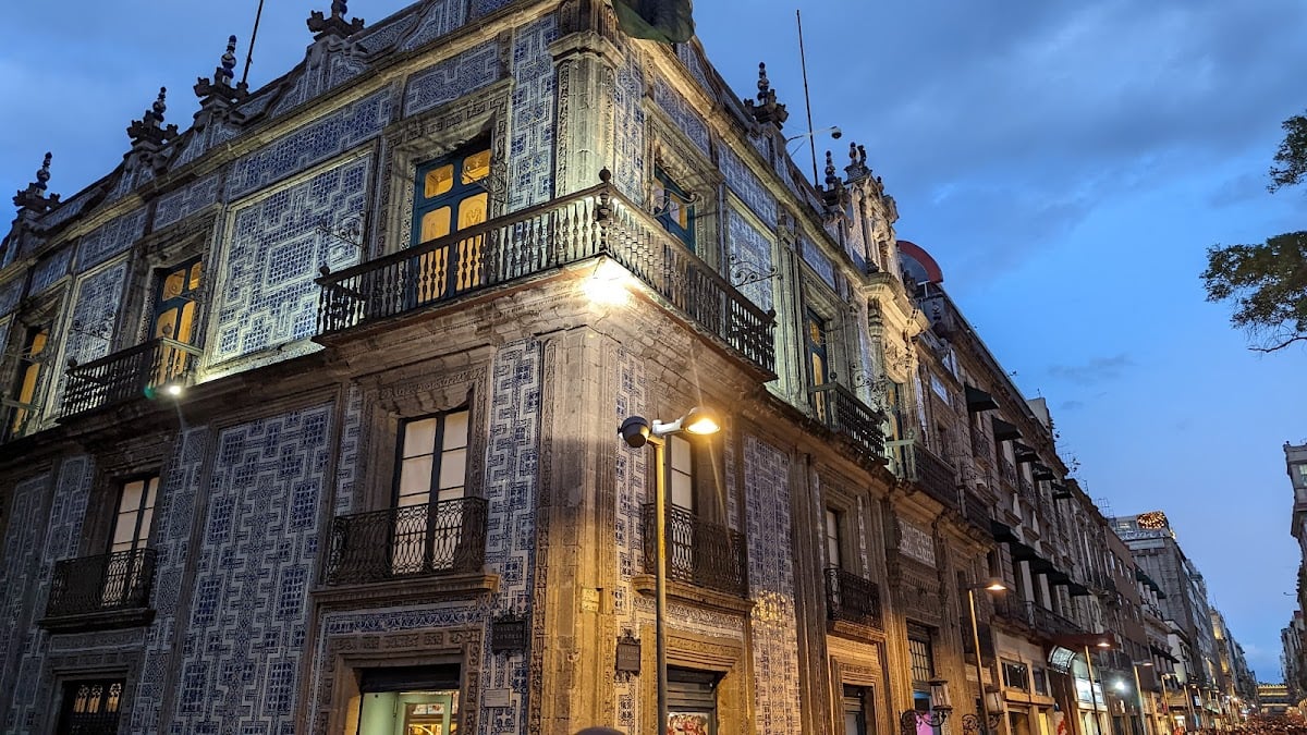 The House of Tiles