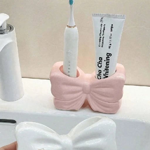 Bow shape holder