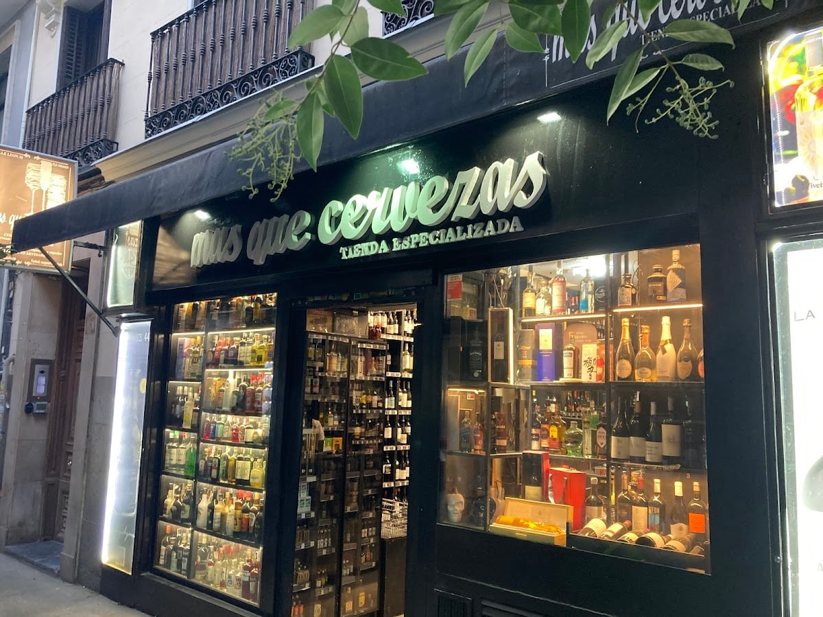 más que cervezas - Wines and special beers