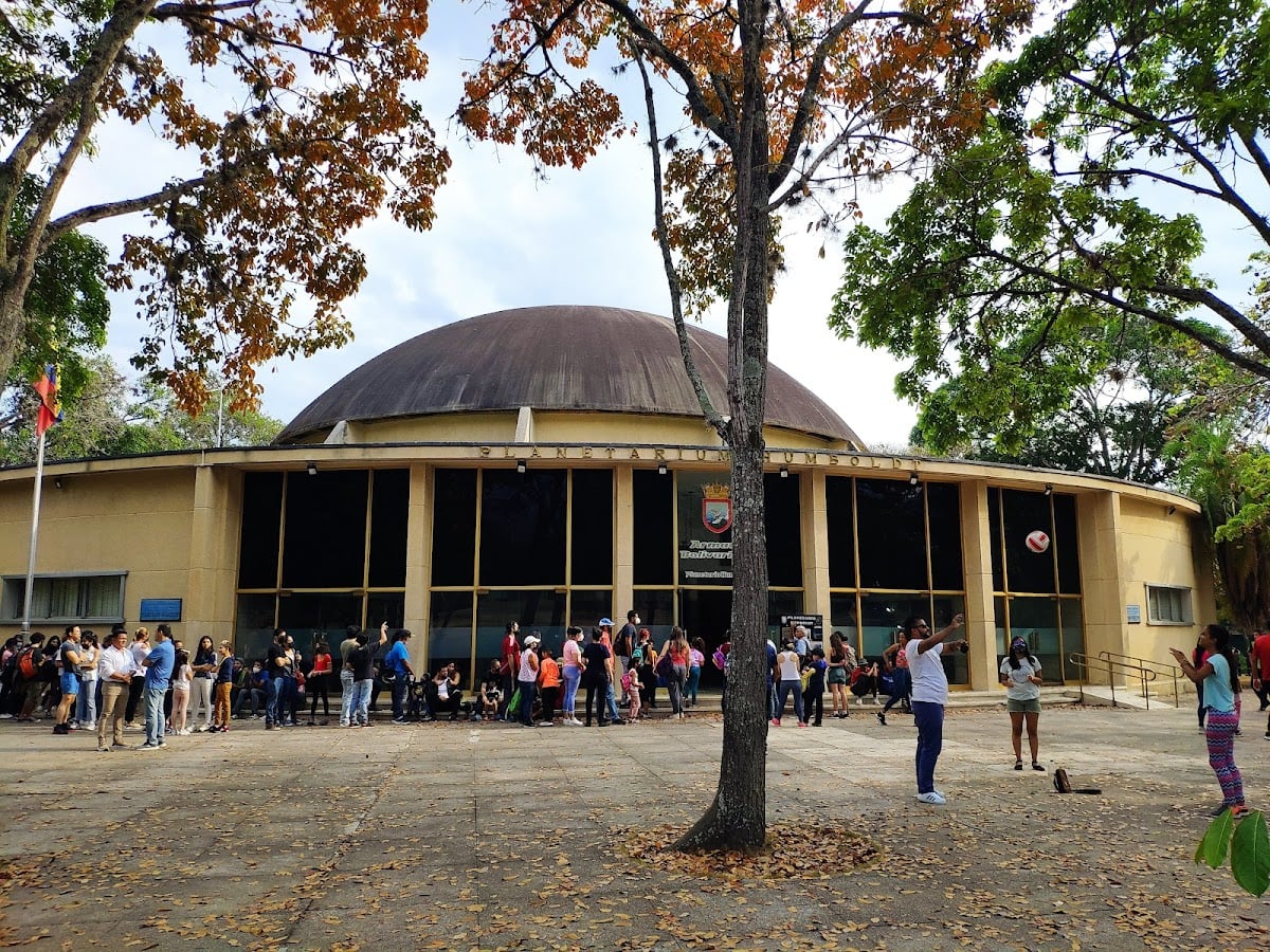 Planetario Humboldt - Algo viejo pero con funciones cool y algunas raras pero graciosas