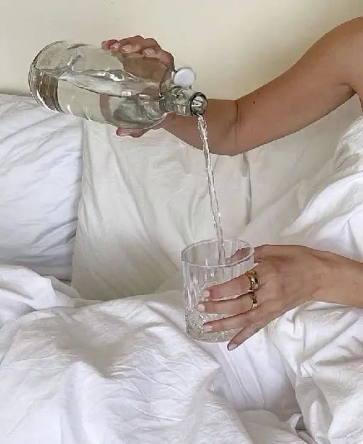 Hidratarte - Tomar agua ayuda a tu piel, digestión, energía y más