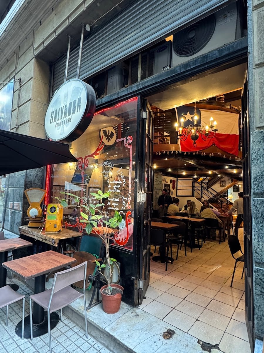 Salvador Cocina y Caf茅