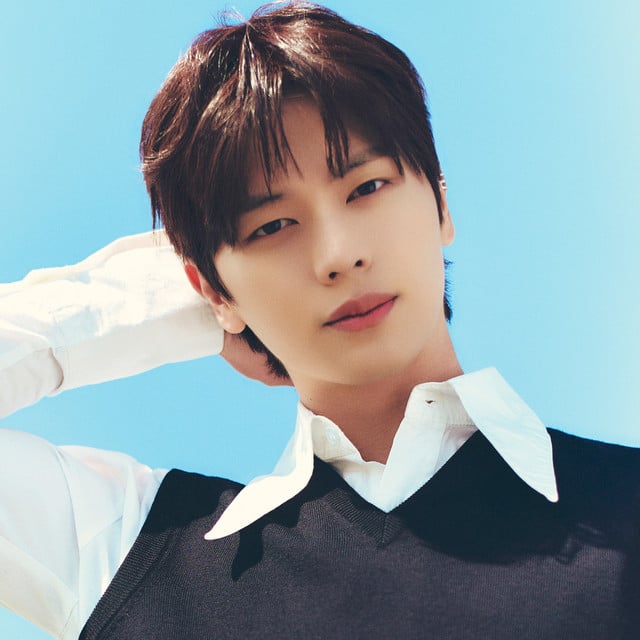 YOOK SUNGJAE - Artist
