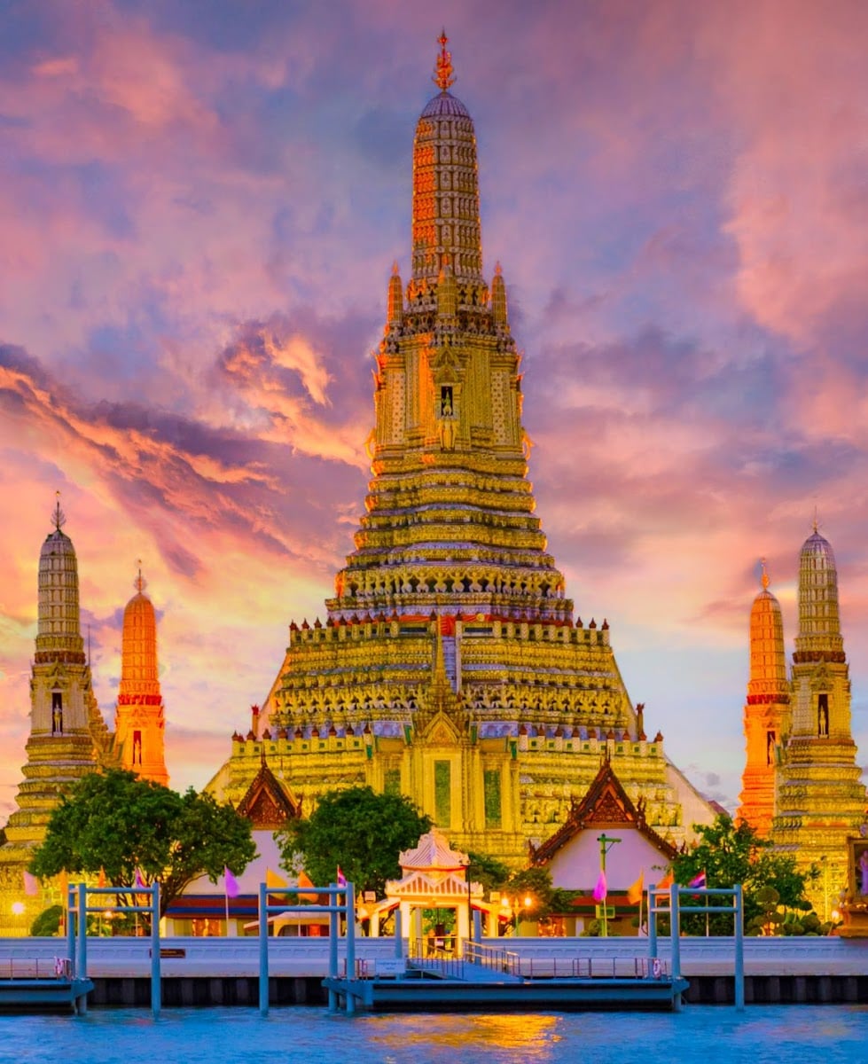 Wat Arun Ratchawararam Ratchawaramahawihan - Place of Worship · Khwaeng Wat Arun