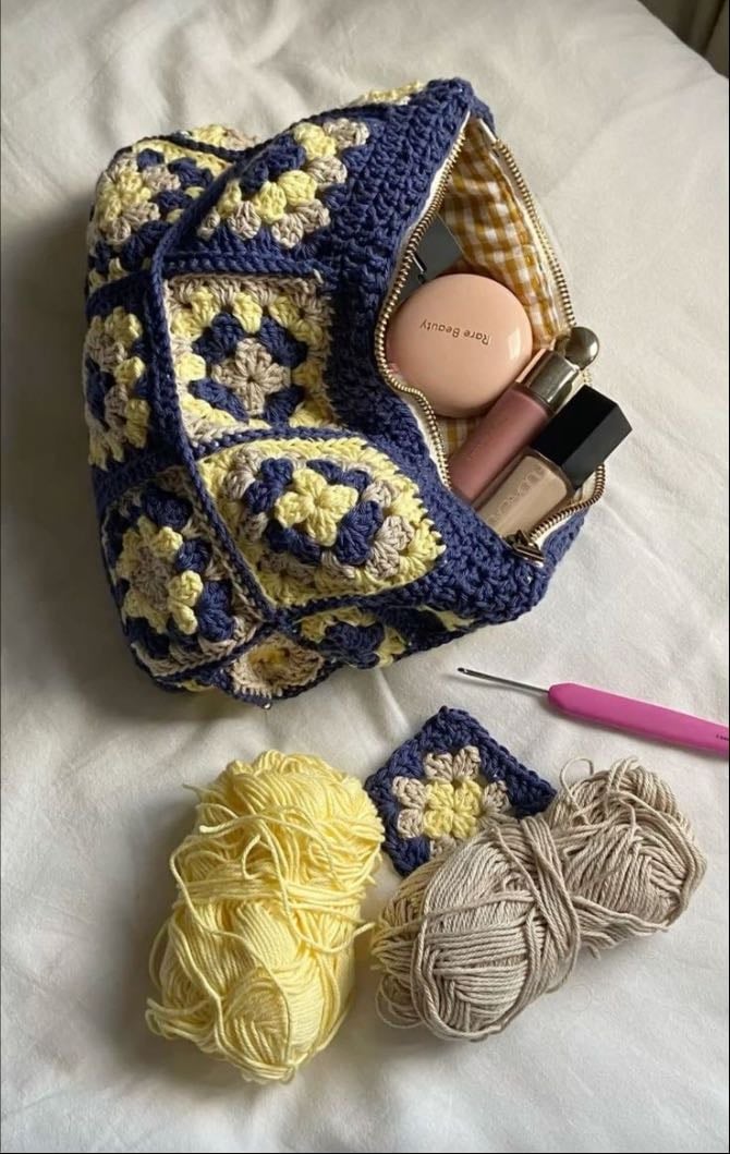 Granny square makeup bag
