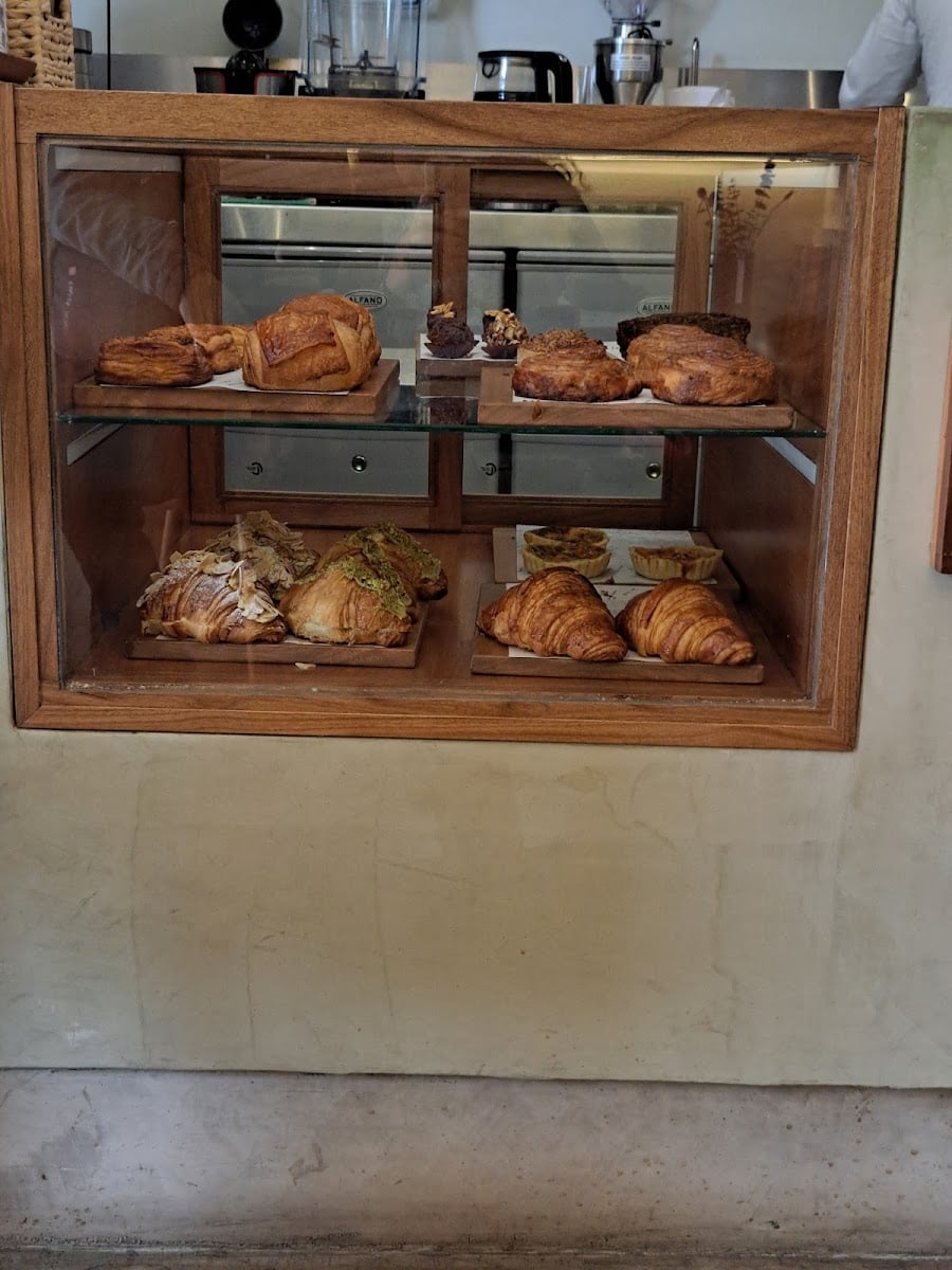 Sra. Zapata Flores & Café