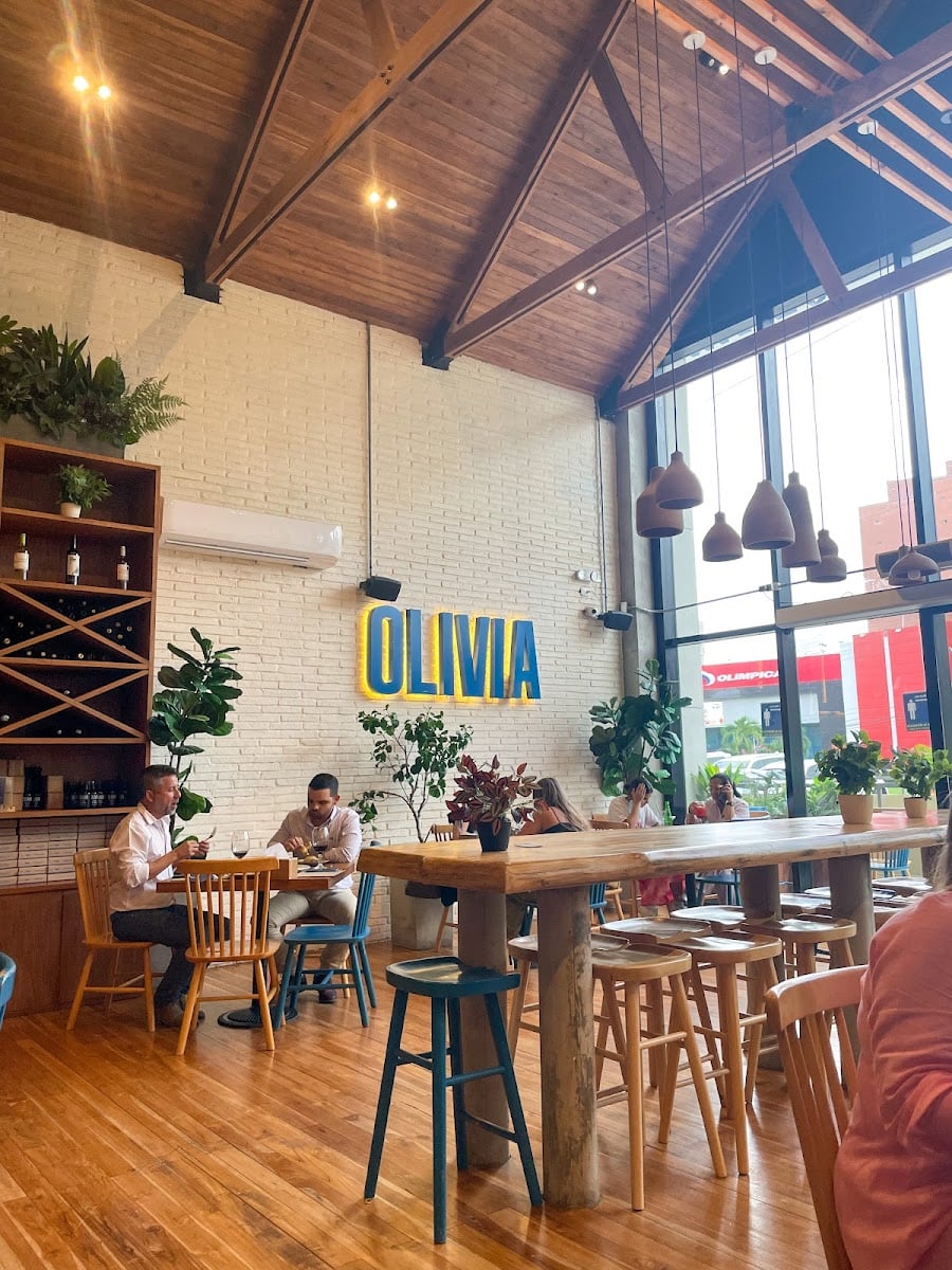 Olivia Plaza del Parque