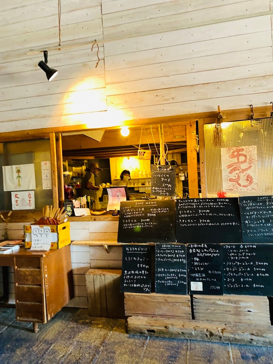 rub luck cafe (ラブラックカフェ)