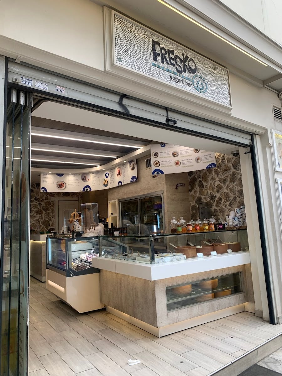 Fresko Yogurt Bar