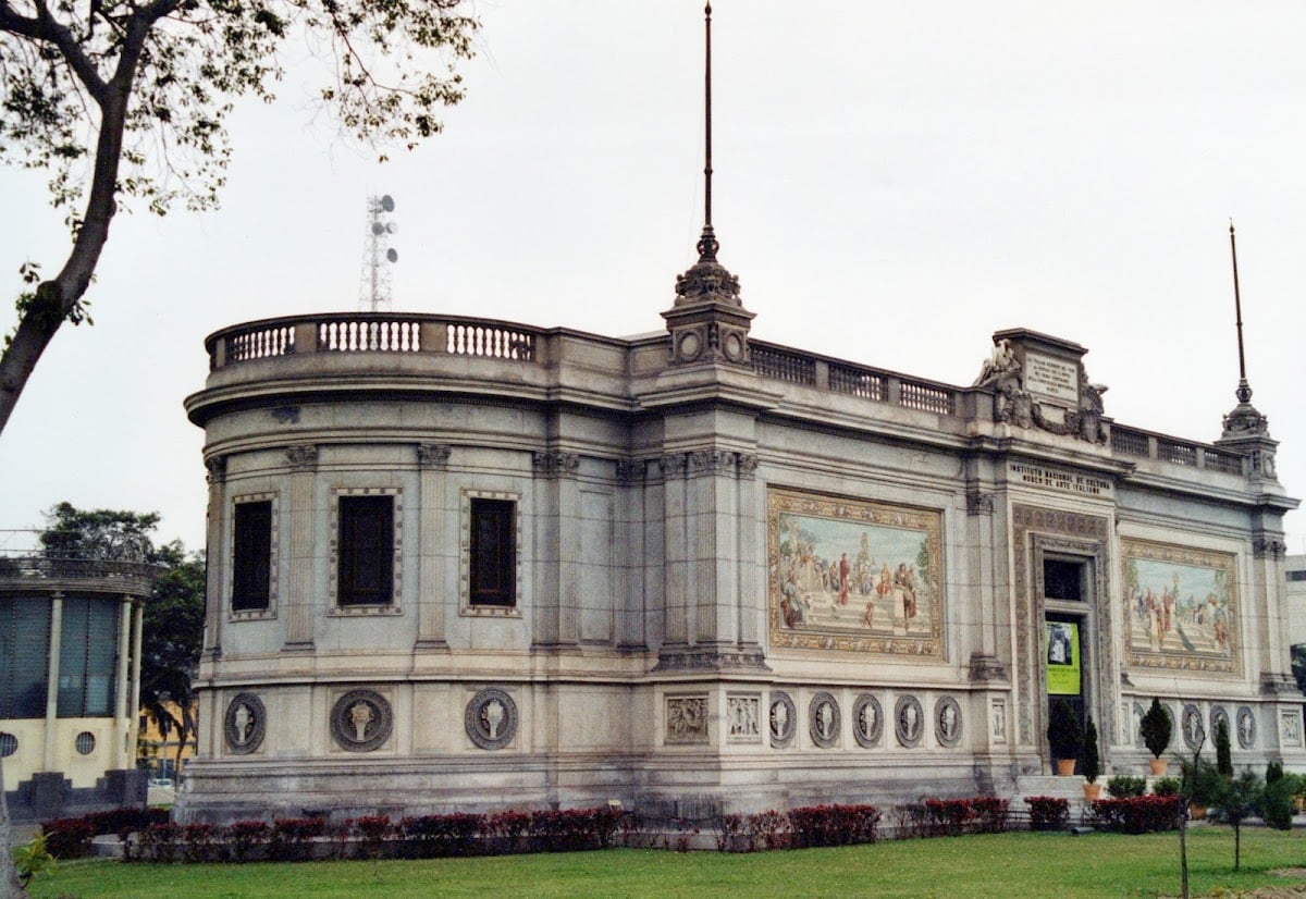Italian Art Museum