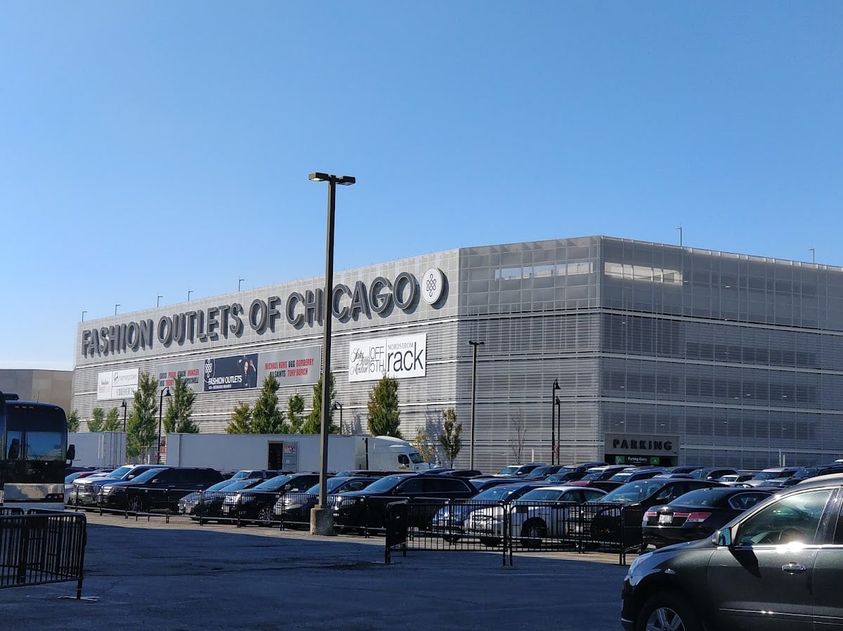 Fashion Outlets of Chicago - Shopping Mall · Illinois, Rosemont