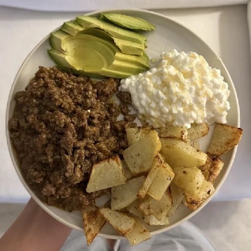 Lunch Bowl - Agregados: Queso cottage, carne molida, palta y papas al horno