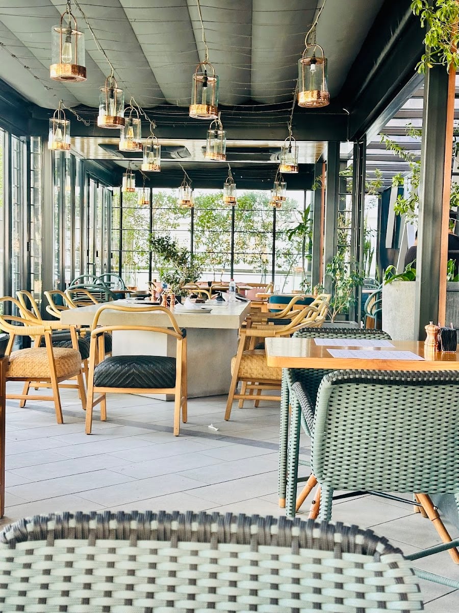 Nomad Urban Eatery