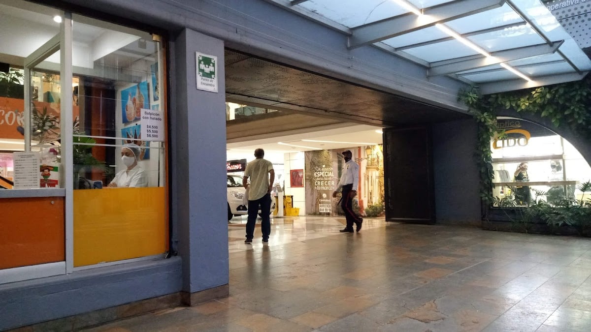 Camino Real Centro Comercial