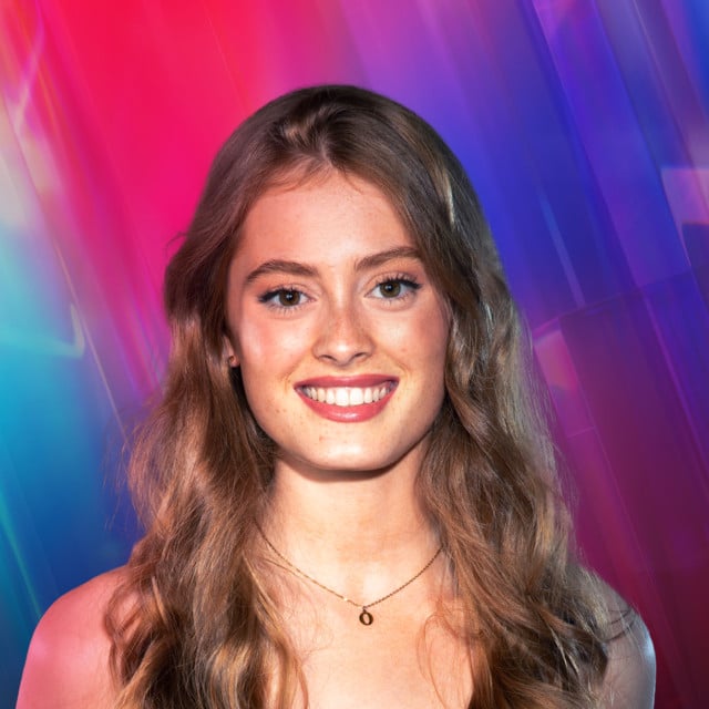 Olivia Bay - Artist