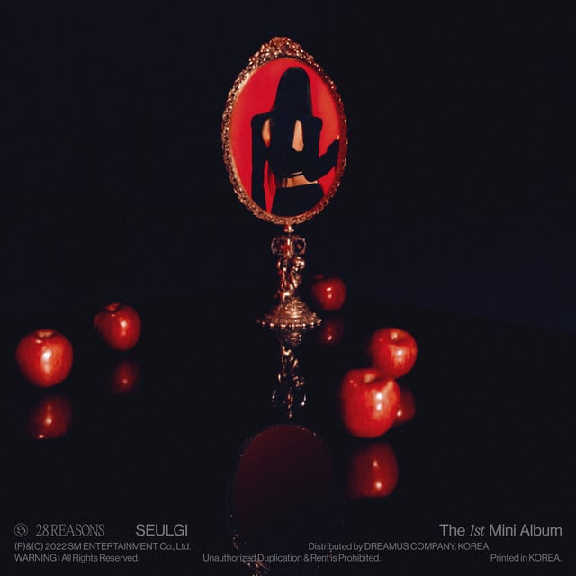 Crown · 7.5/10 - Song · SEULGI