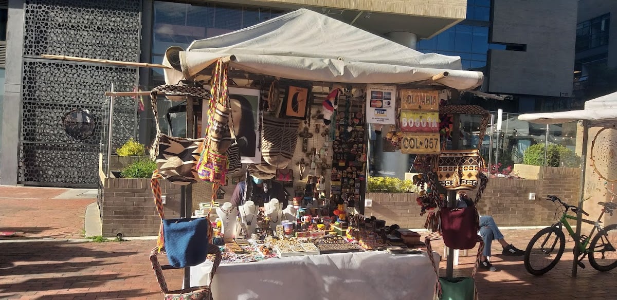 Mercado de Las Pulgas en Usaquén - Comprar de todo, barato