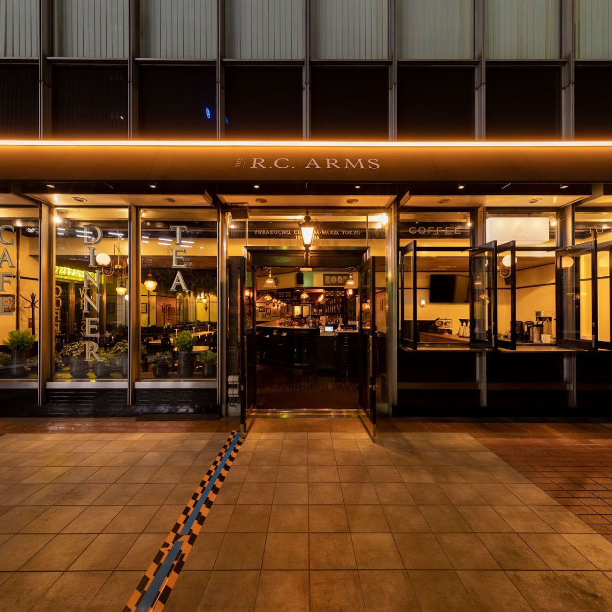 THE R.C.ARMS 有楽町店