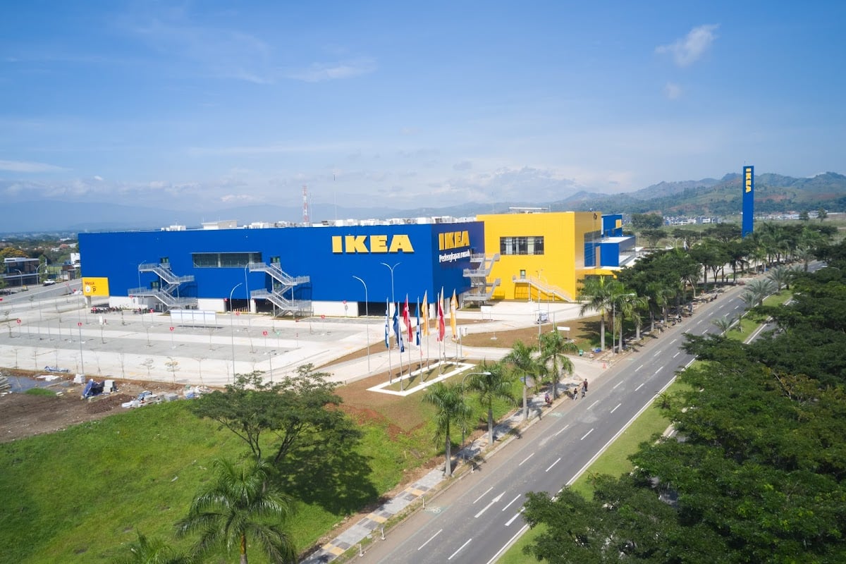 IKEA Kota Baru Parahyangan - stroOOOoling around and photobooth ๐ด