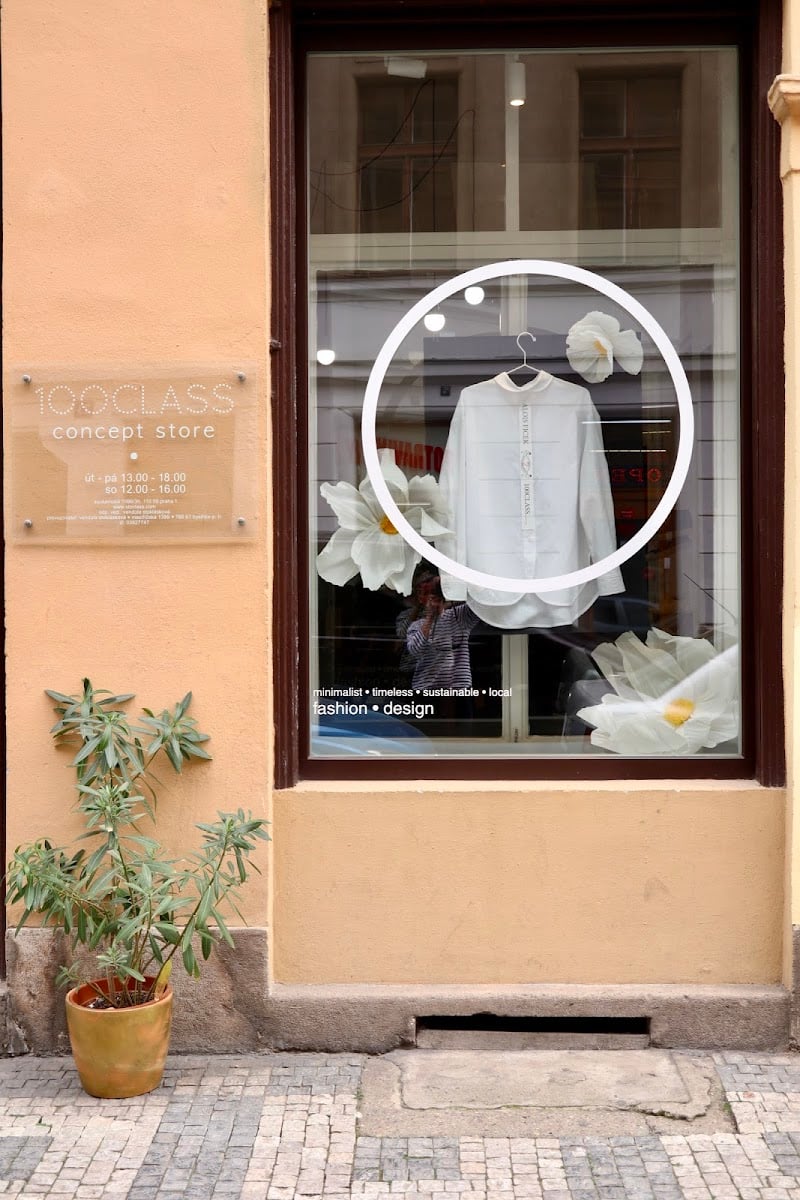 100CLASS concept store