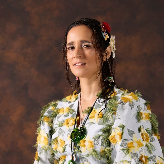 Julieta Venegas - Artist