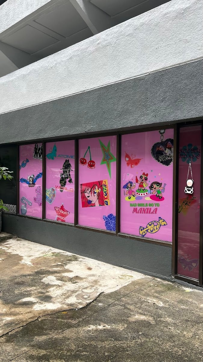 Atomic World - Y2k Photobooth