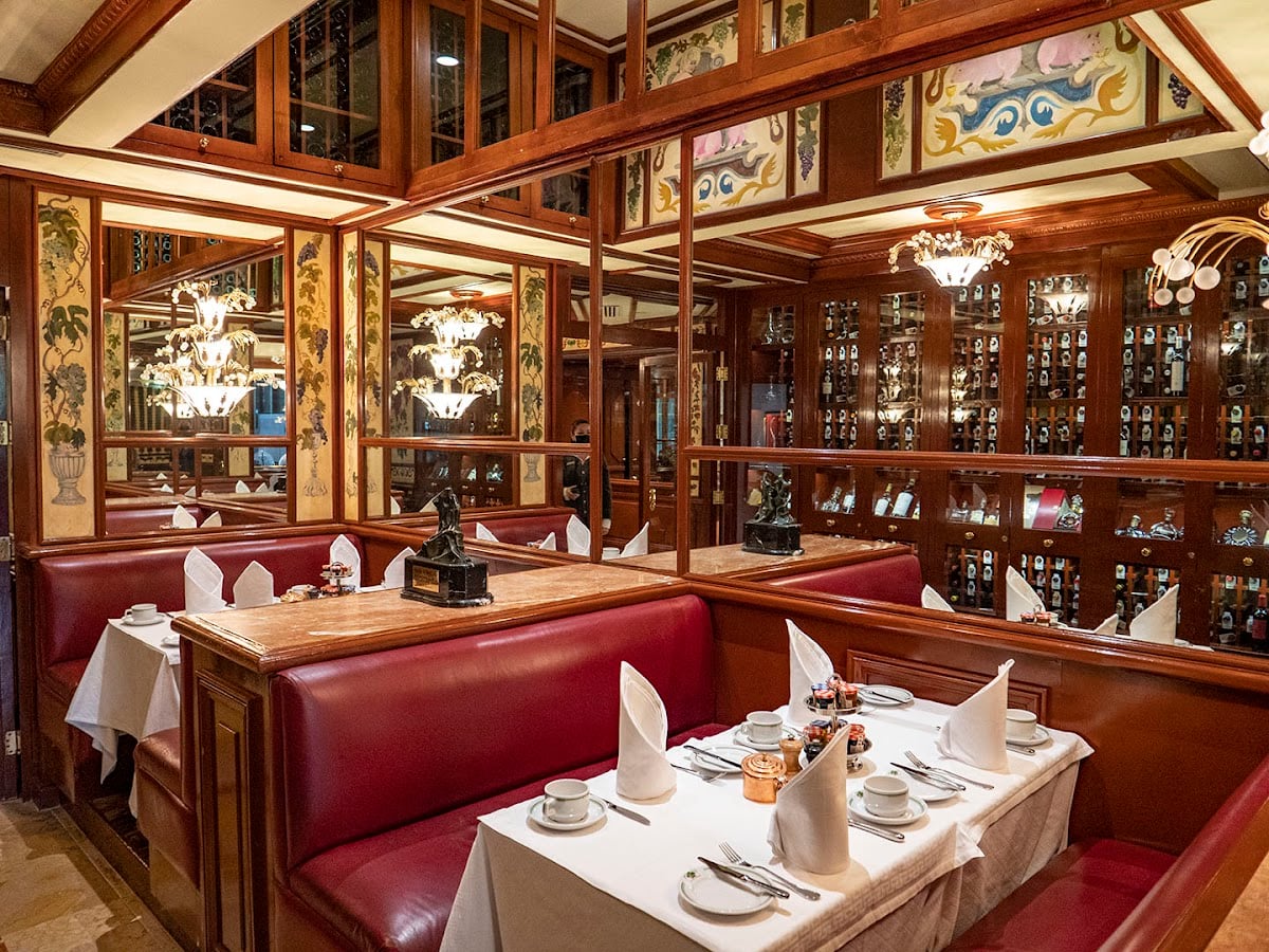 Au Pied de Cochon - French Restaurant · Polanco, Ciudad de México