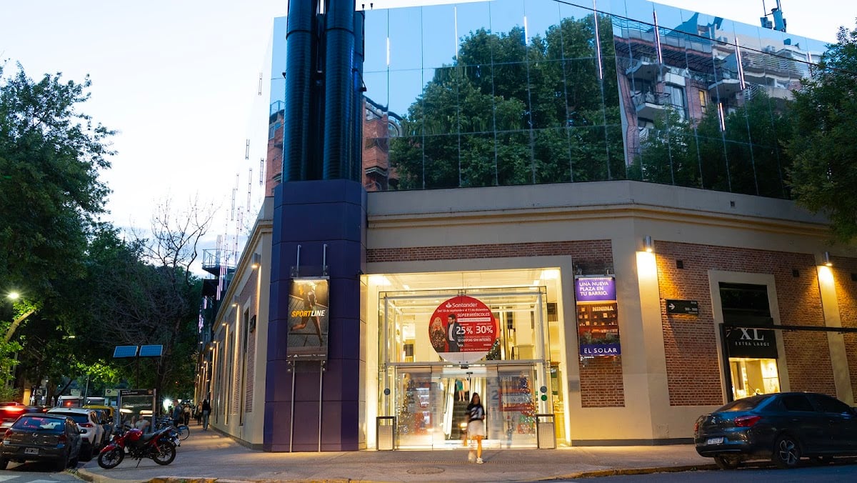 El Solar Shopping