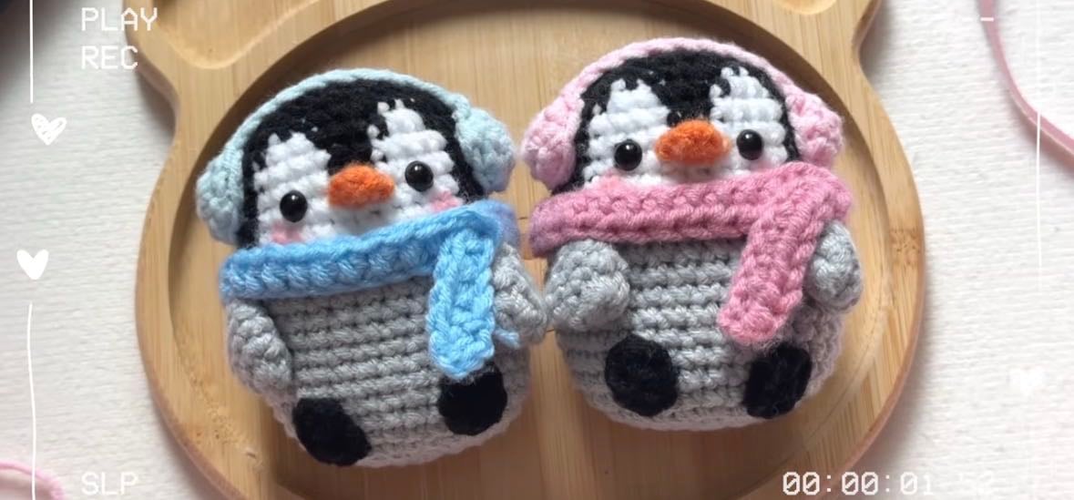 Penguin with scarf