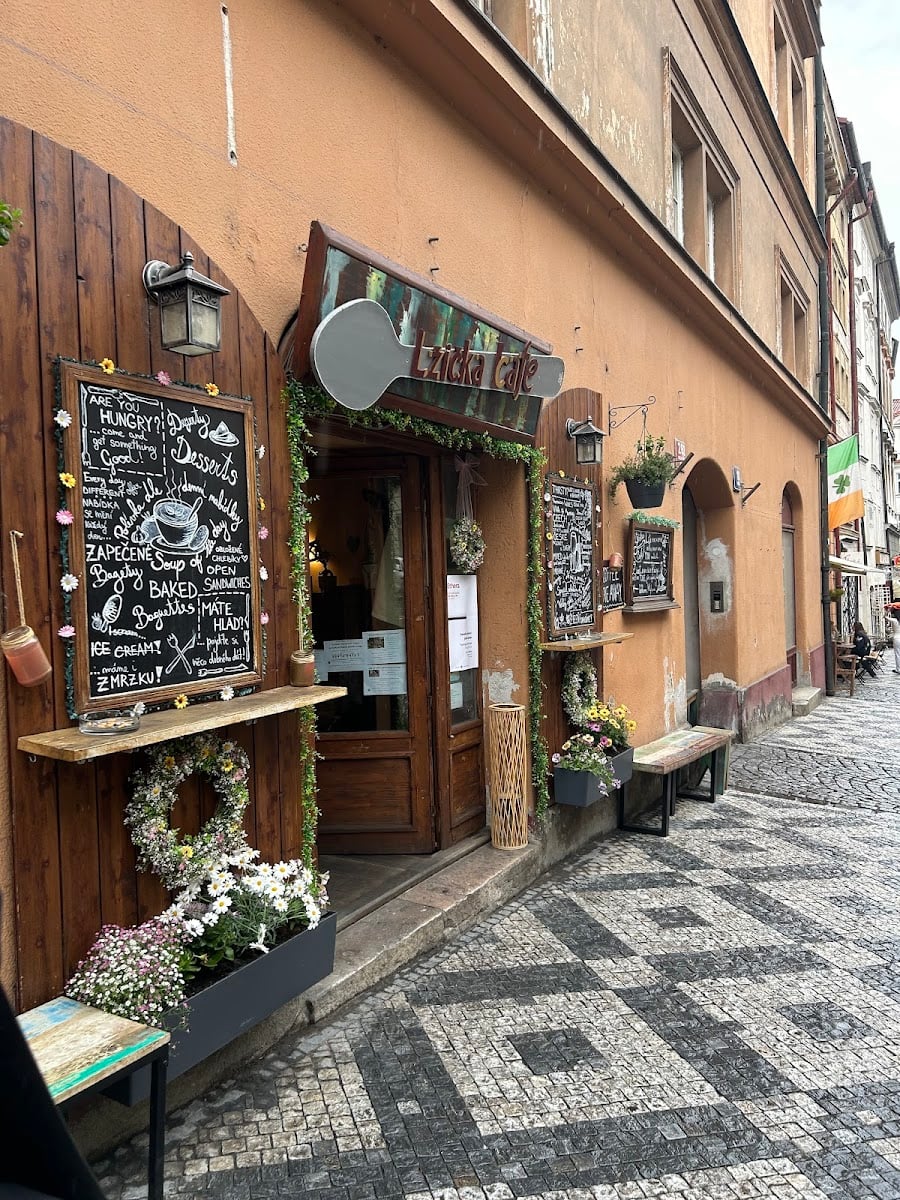 Lžička café