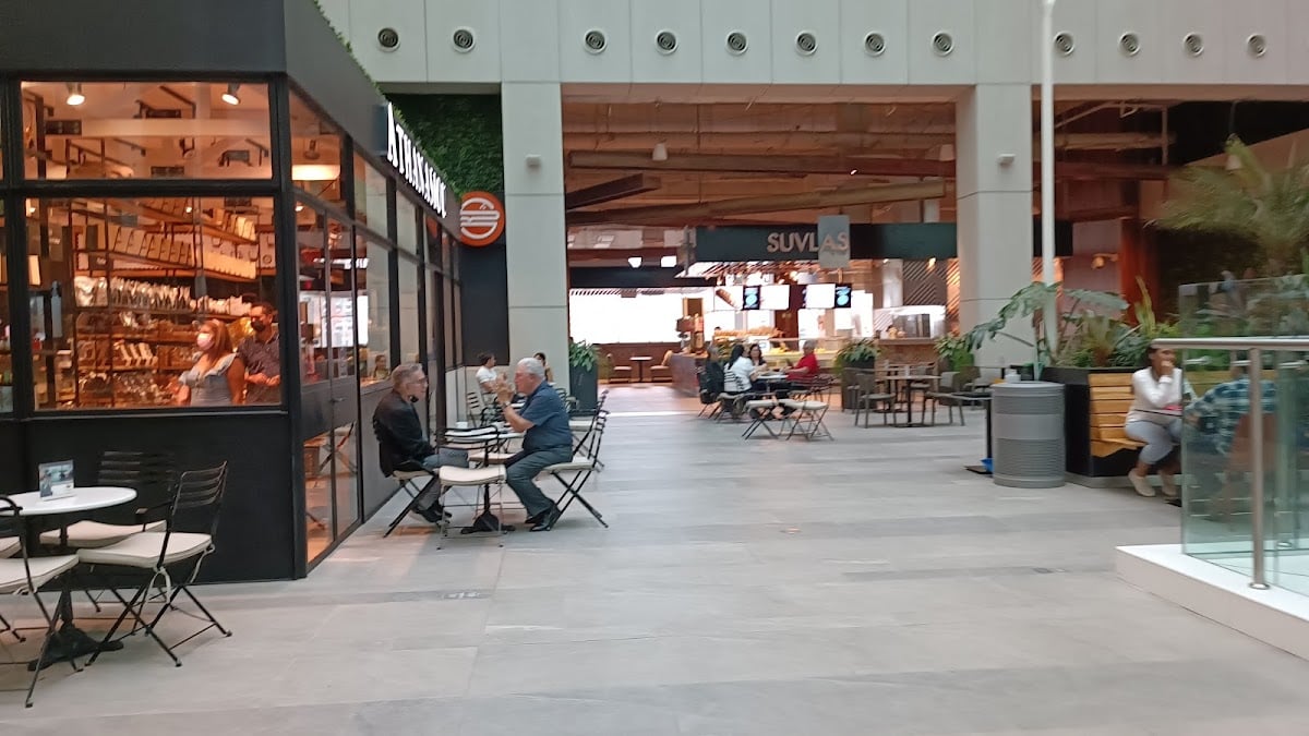 Pacific Center - It's nice and there are good restaurants ♡