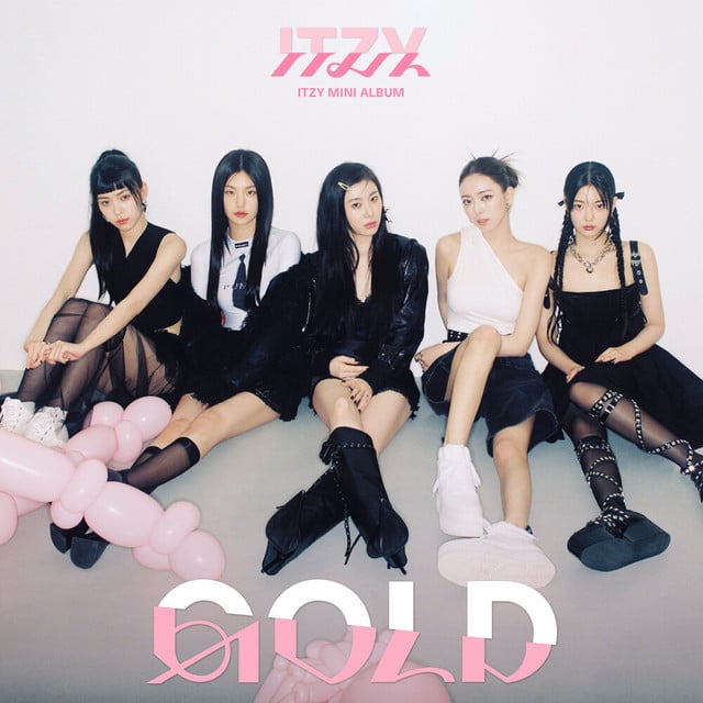 GOLD - Album · ITZY