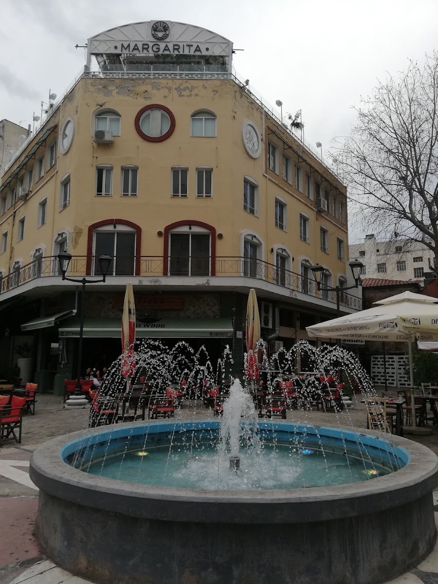 Ladadika