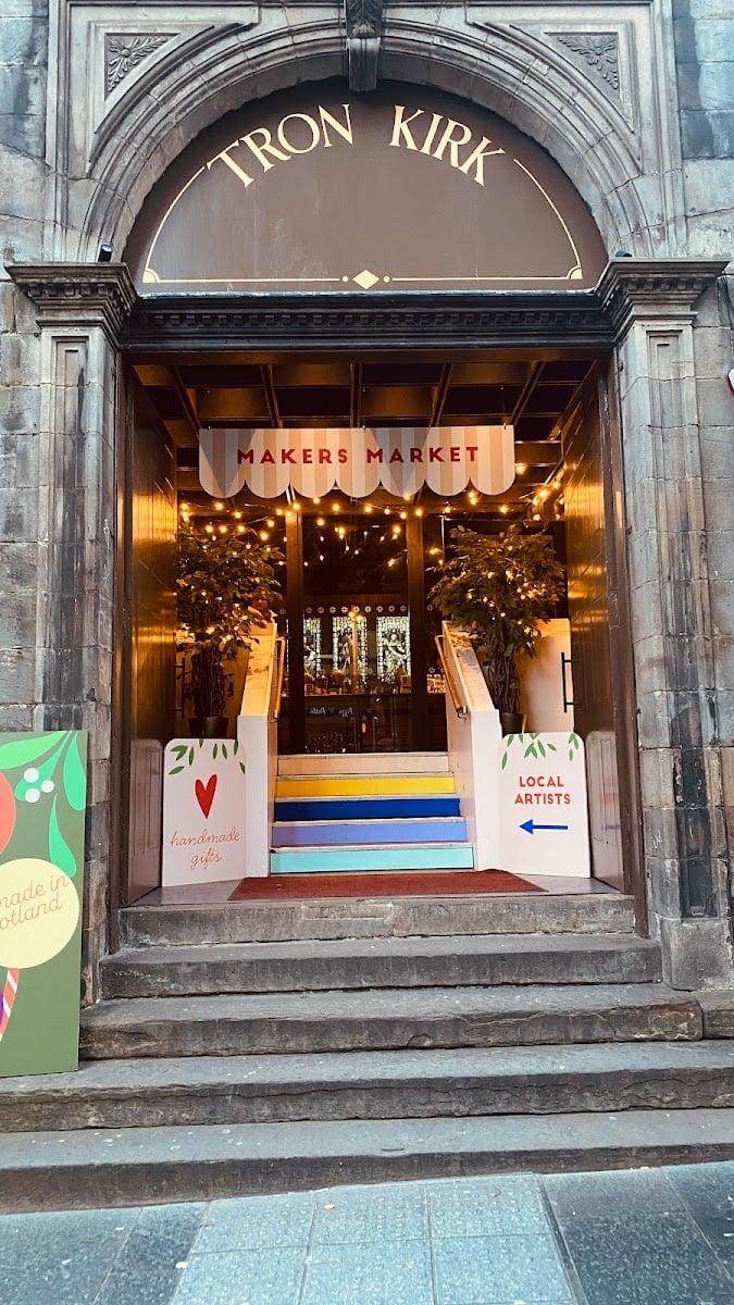 Tron Kirk Market - Iglesia convertida en mercado