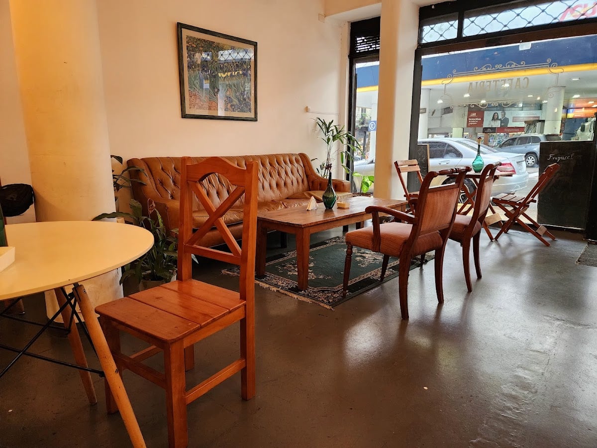 Baldomero Cafe - podes pintar
