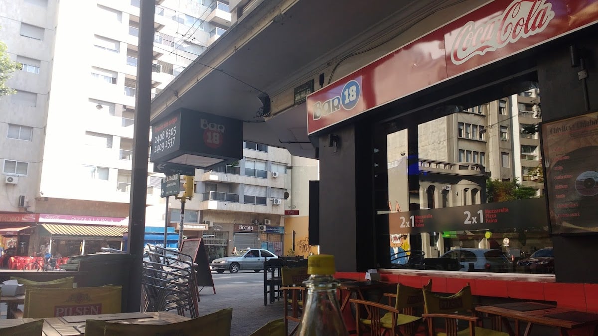 Bar 18