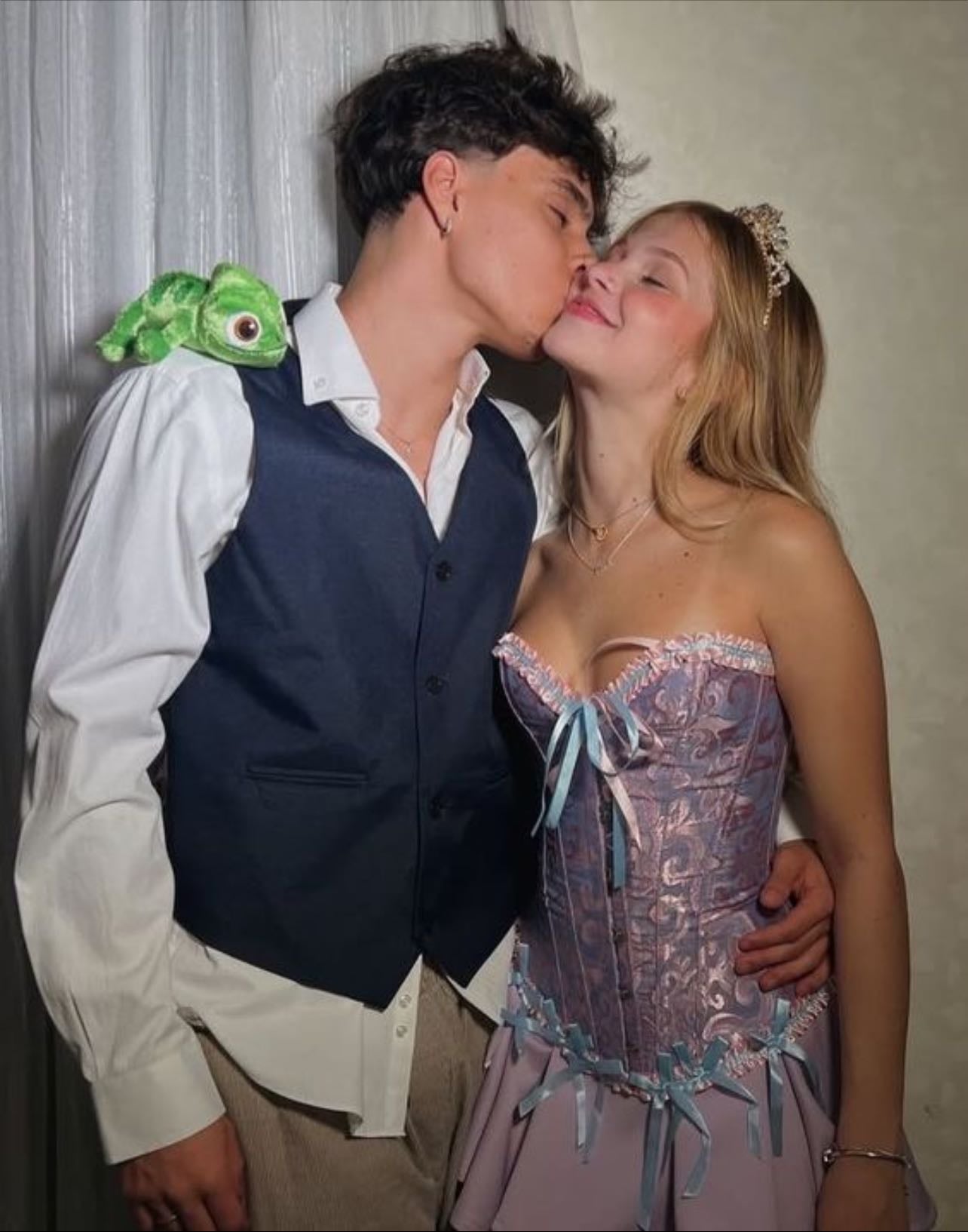 rapunzel and flynn