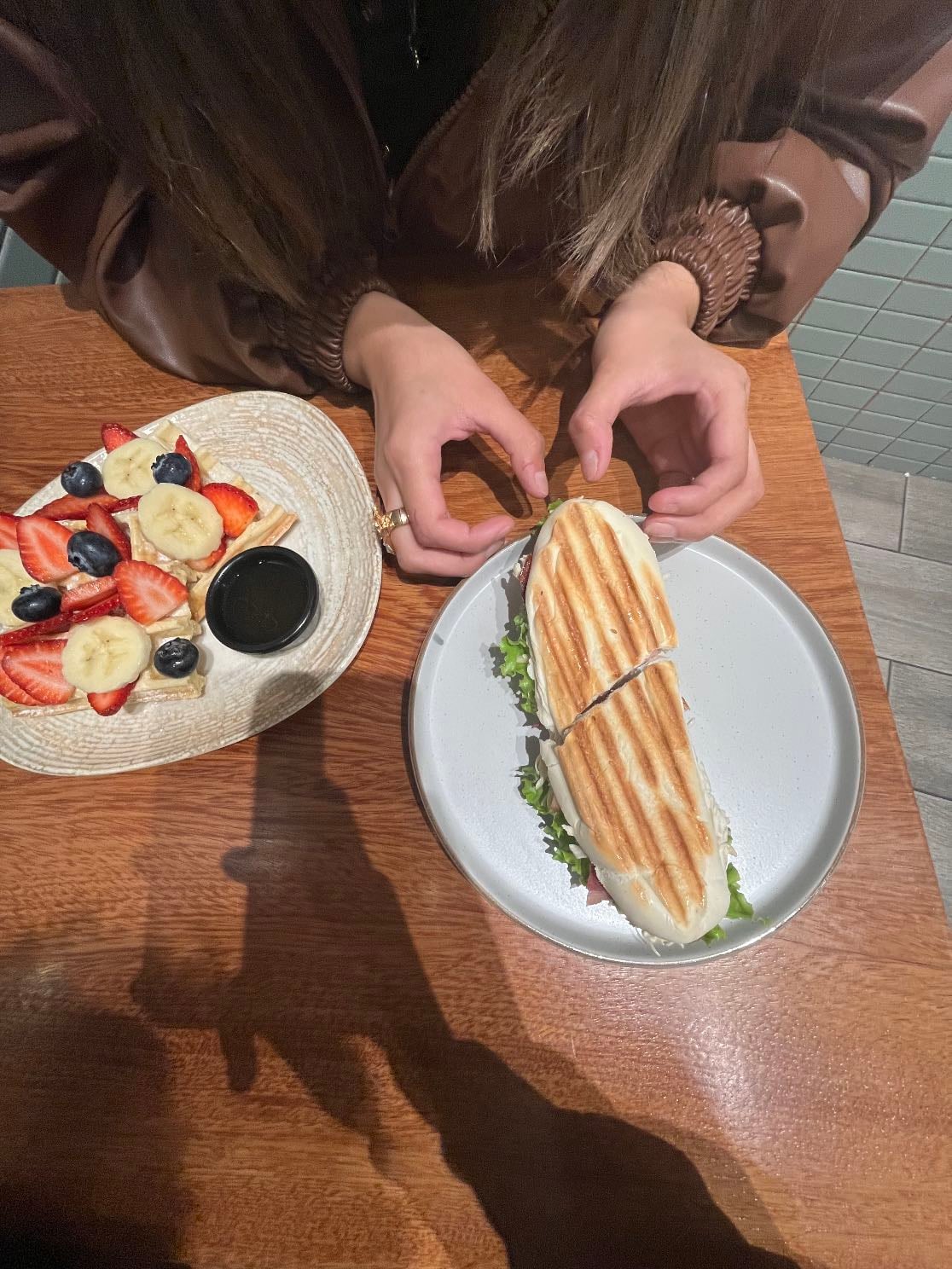 Me tenté - Comió waffles d otra >:(