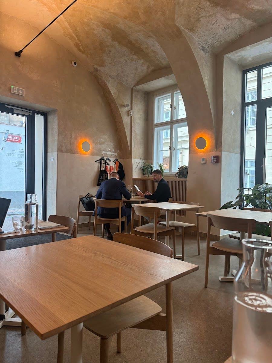 Alma Café