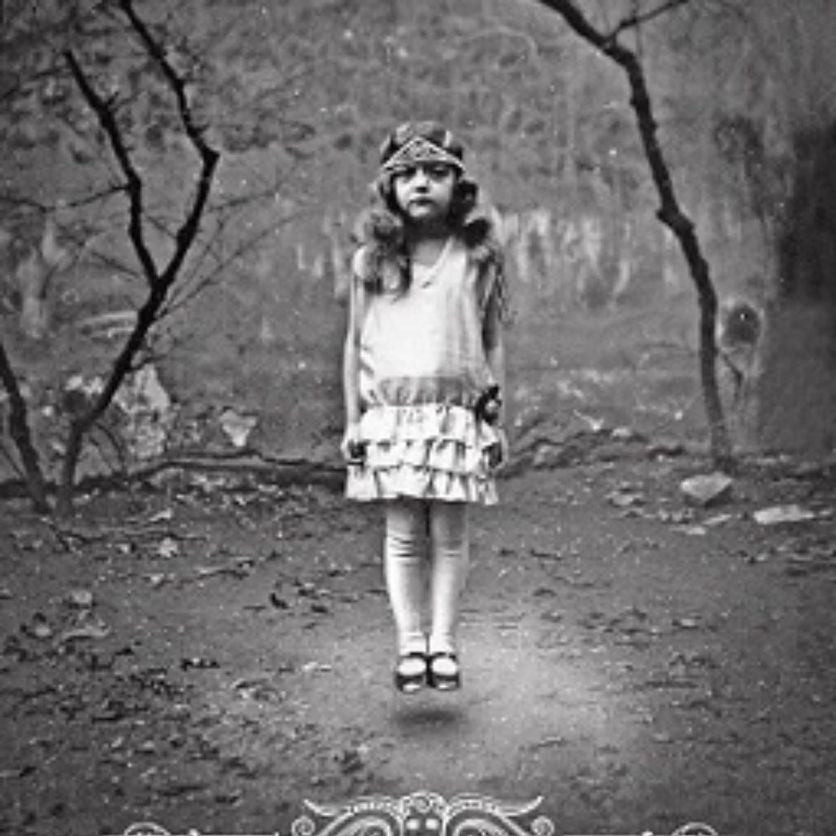 Miss Peregrine's Home for Peculiar Children - Ransom Riggs