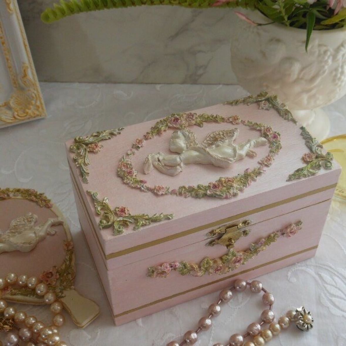 Caja de accesorios vintage