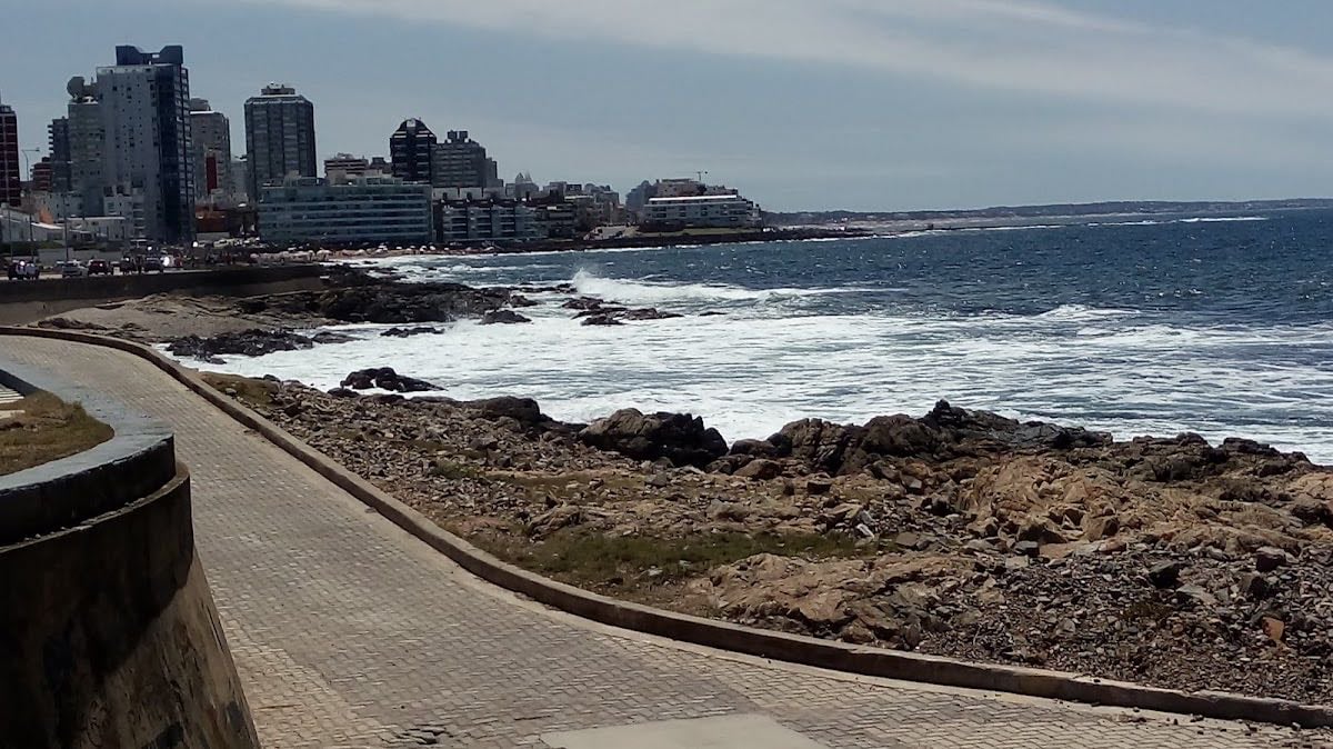 Punta del Este - Lindo, no me impresiono la playa, volveria.