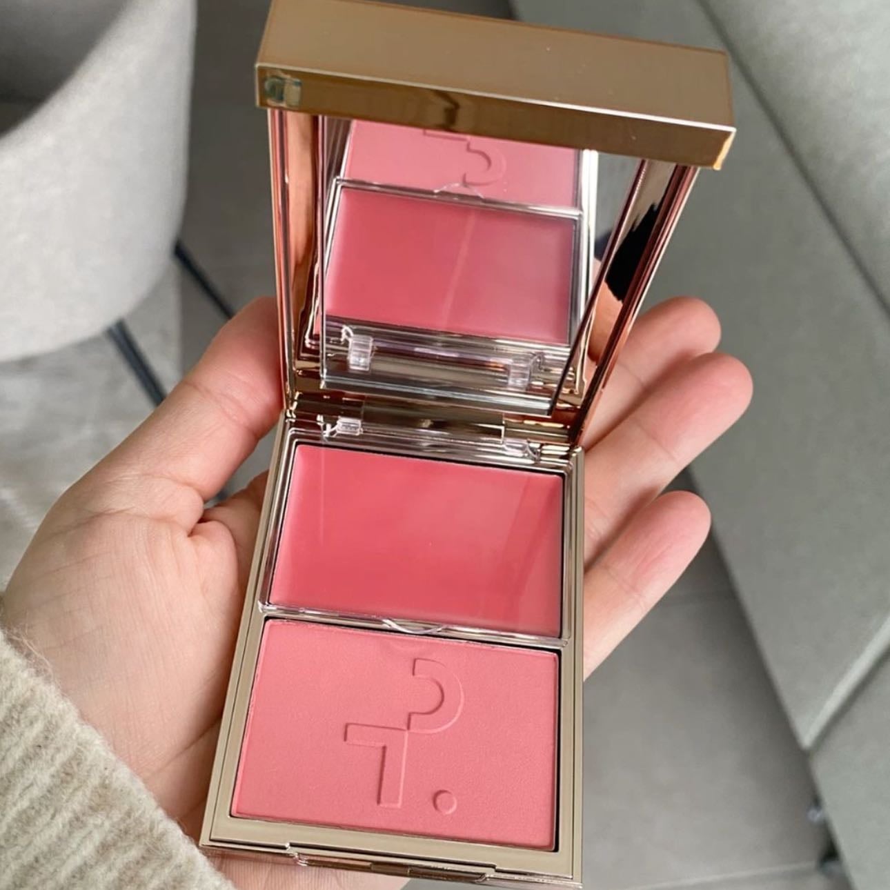 Patrick Ta Blush - It's the most beautiful blush and it looks beautiful on all skin / Es el blush mas hermoso y queda precioso en toda piel
