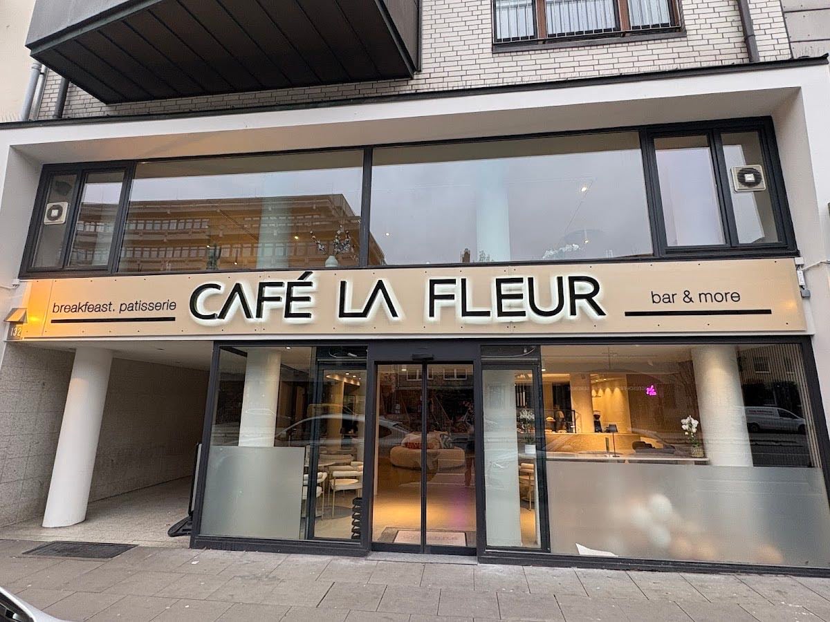 CAFE LA FLEUR