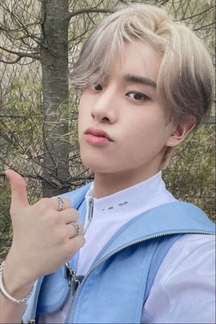 Manifesto: Day 1 - Weverse ver.
