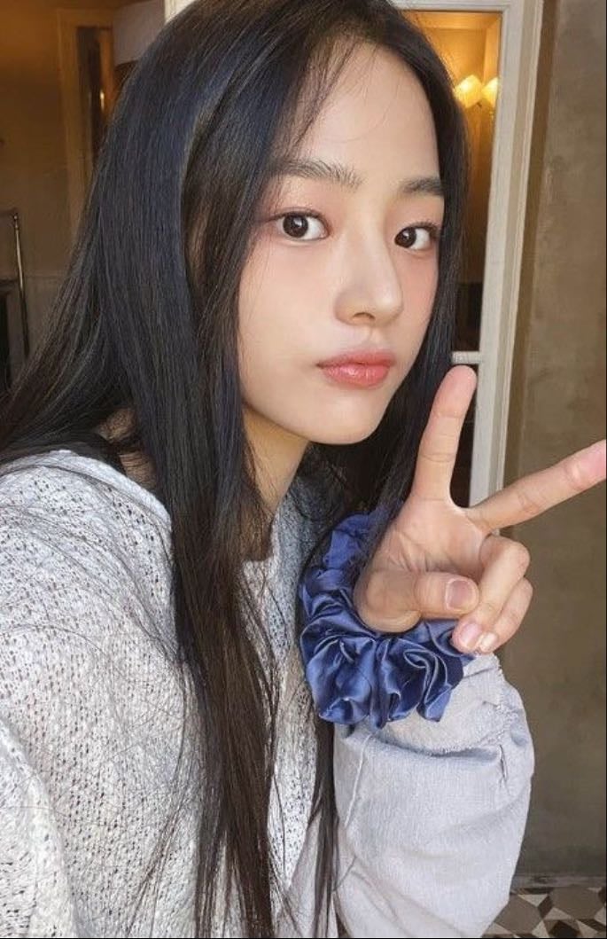 Newjeans - Weverse B ver.
