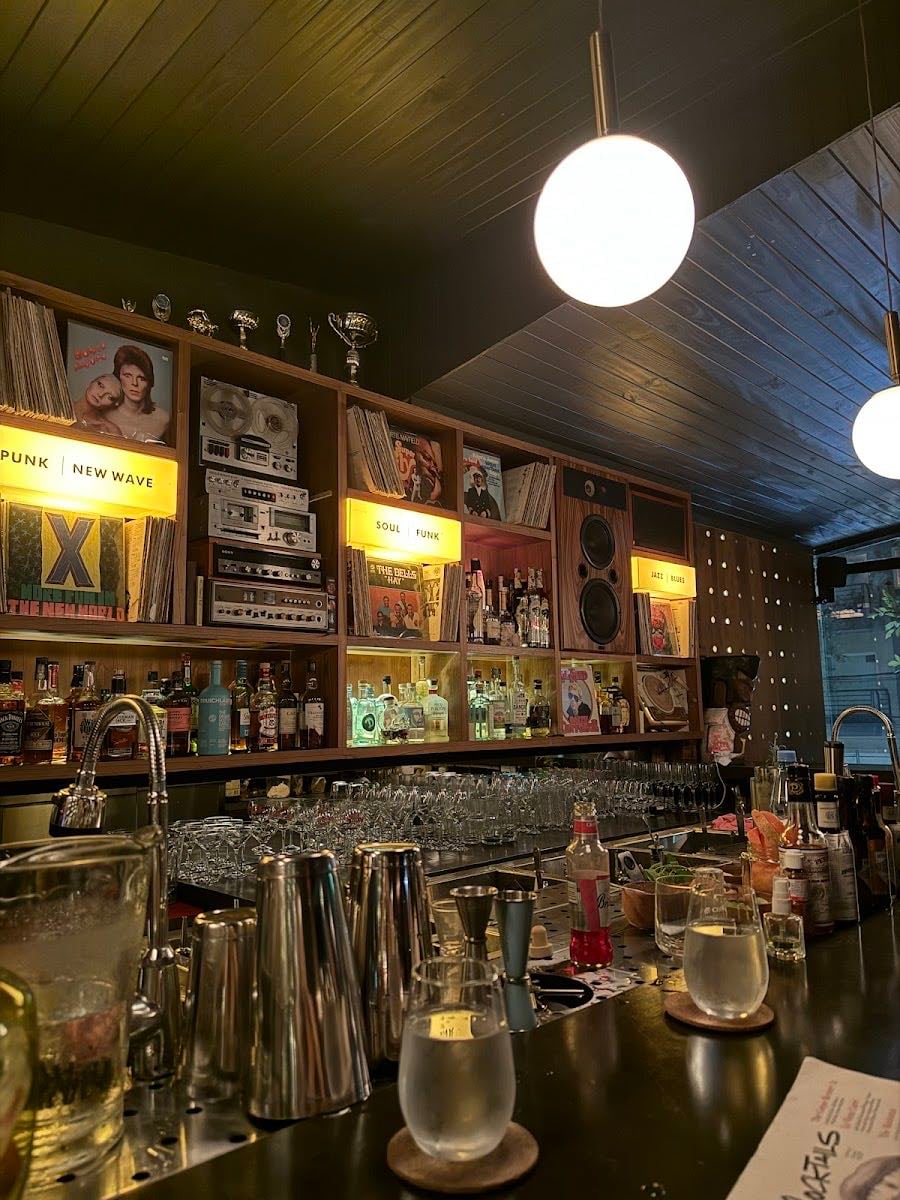 Mixtape Listening Bar