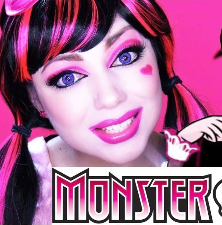 draculaura makeup - YouTube