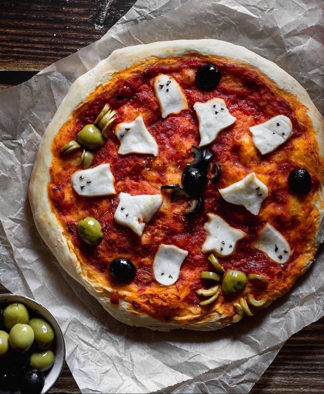 Spooky pizza